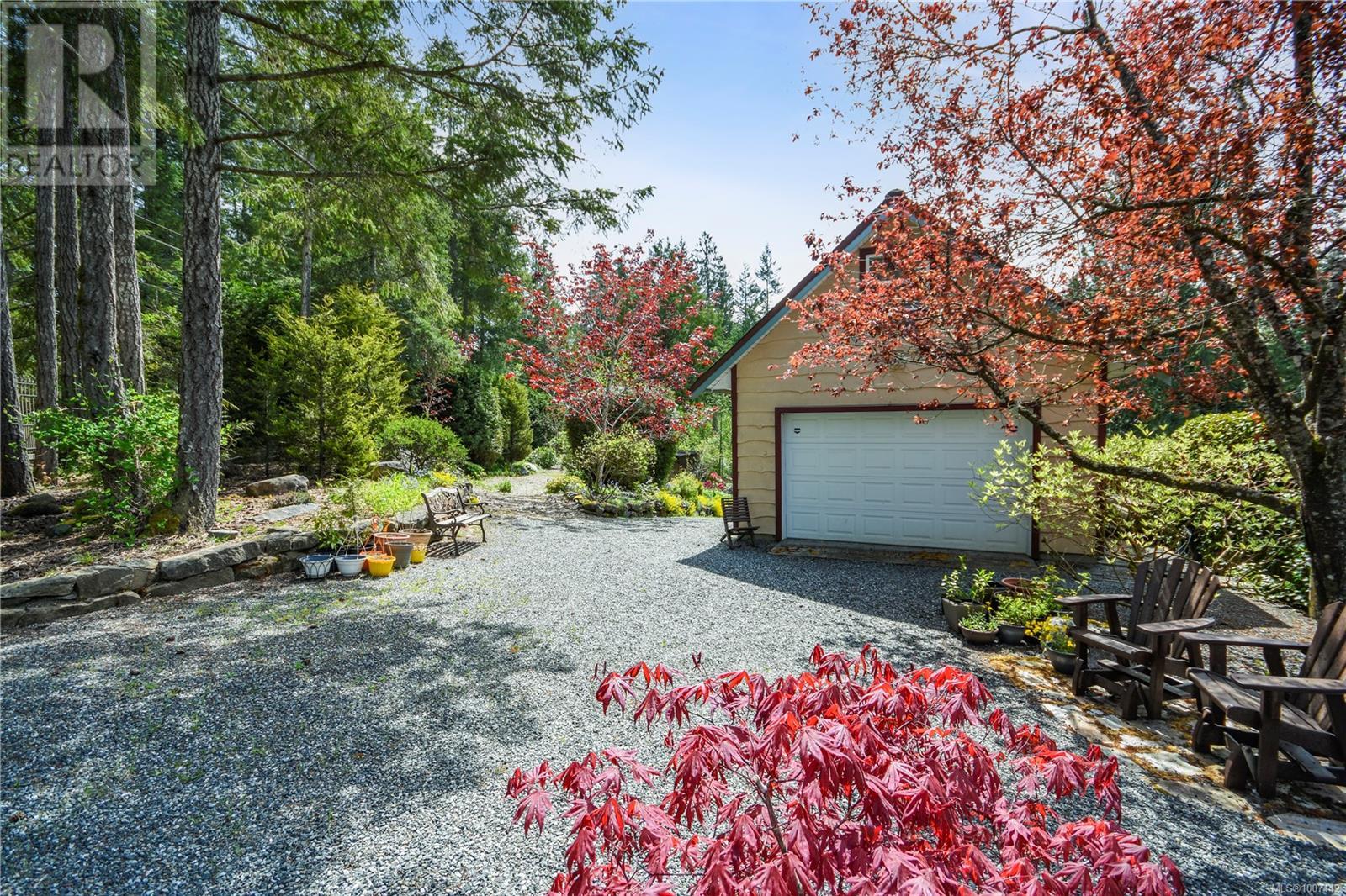 697 Crestwood Rd, Gabriola Island