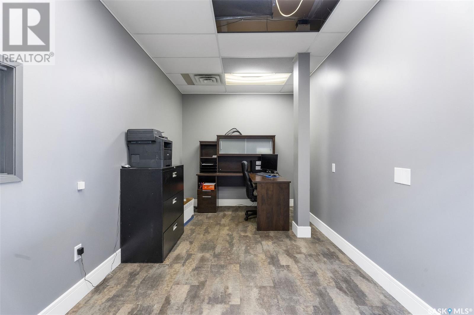 Photo 5 of 2 150 32nd Street W, Prince Albert SK