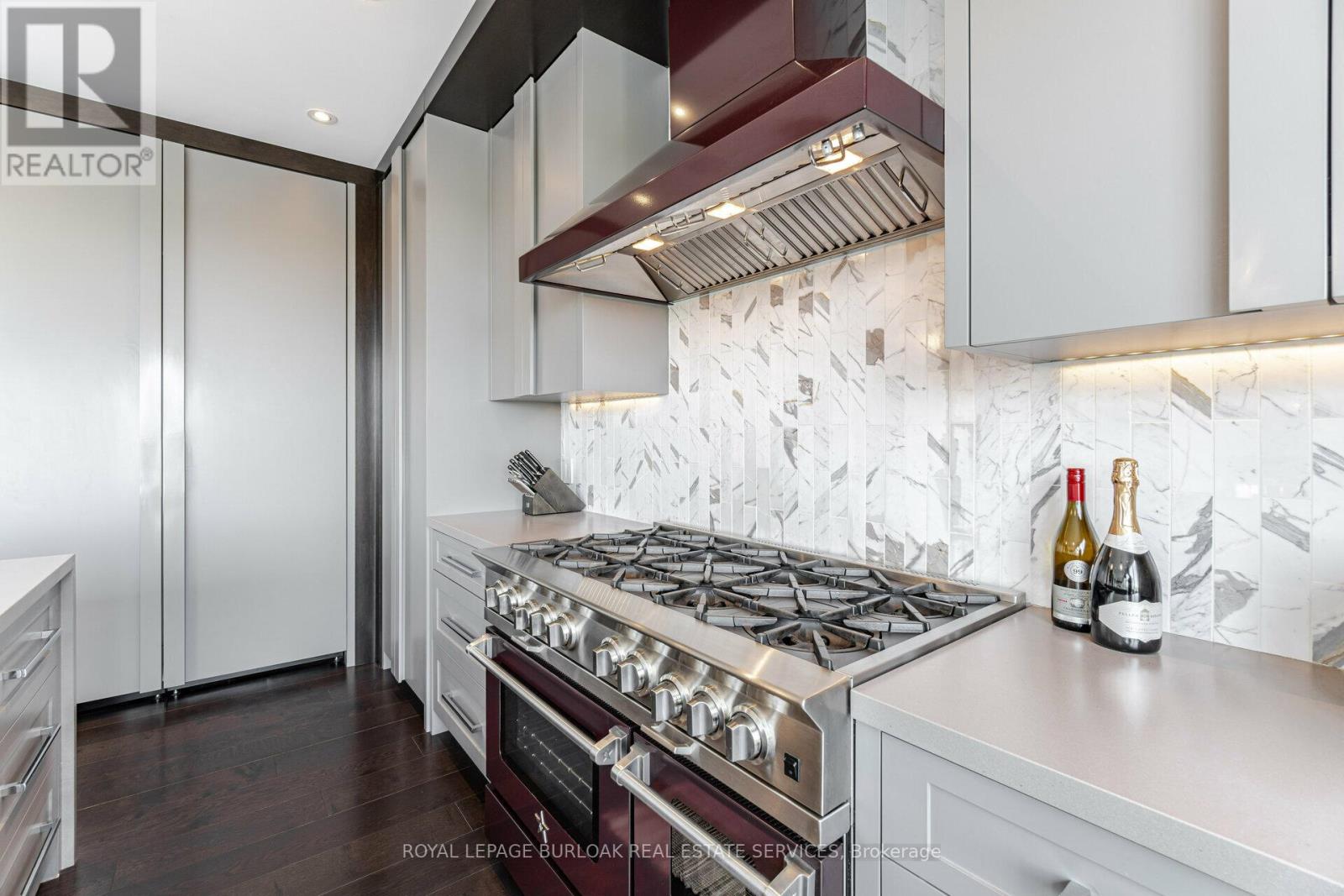 Photo 7 of 49 Kenmir Avenue, Niagaraonthelake ON