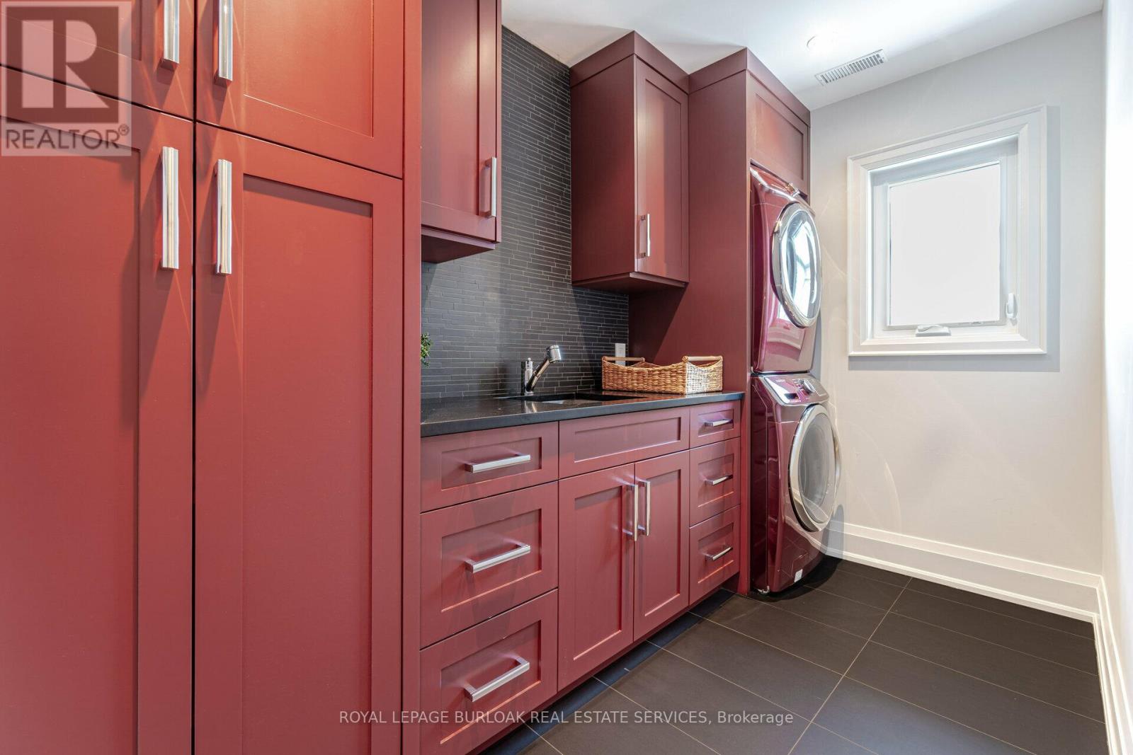 Photo 12 of 49 Kenmir Avenue, Niagaraonthelake ON