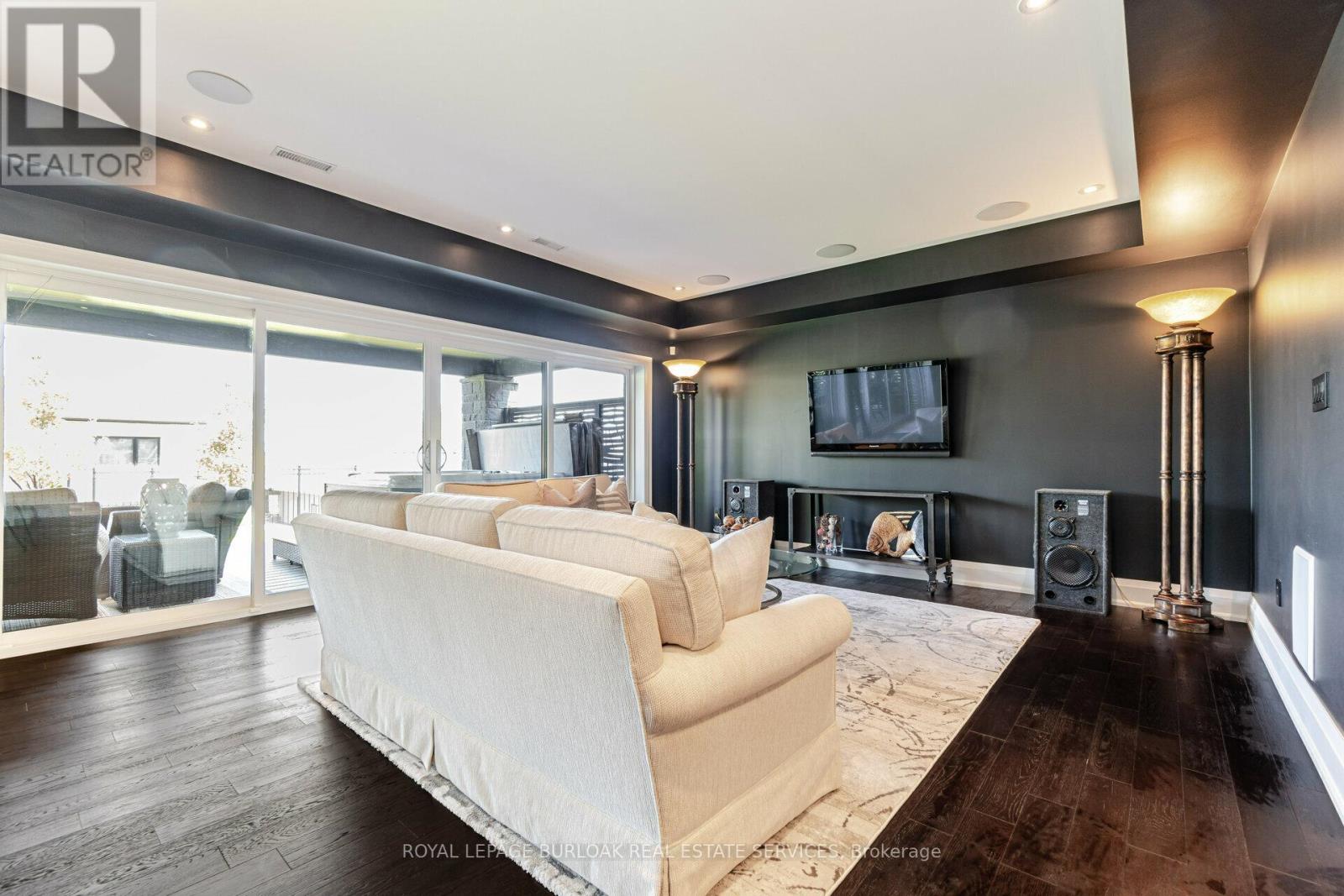 Photo 21 of 49 Kenmir Avenue, Niagaraonthelake ON