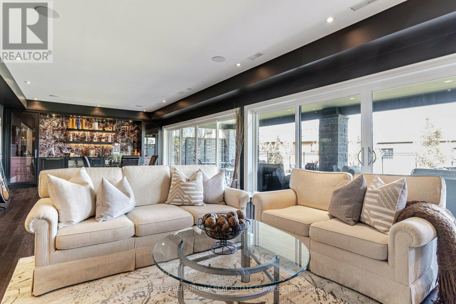 Photo 10 of 49 Kenmir Avenue, Niagaraonthelake ON