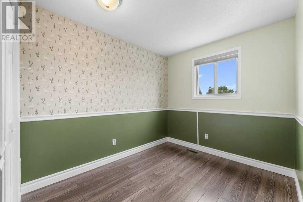 Photo 16 of 50 Taraglen Road Ne, Calgary AB