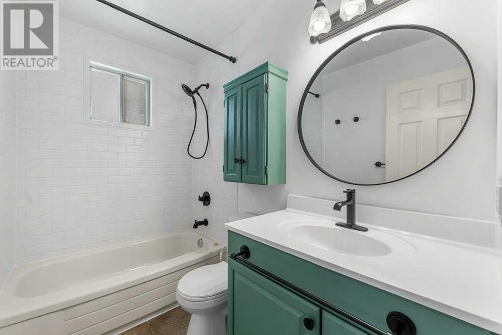 Photo 18 of 50 Taraglen Road Ne, Calgary AB