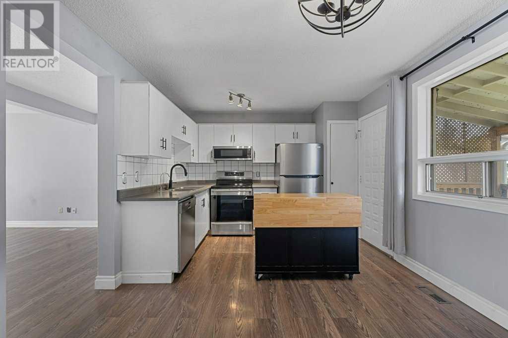 Photo 9 of 50 Taraglen Road Ne, Calgary AB
