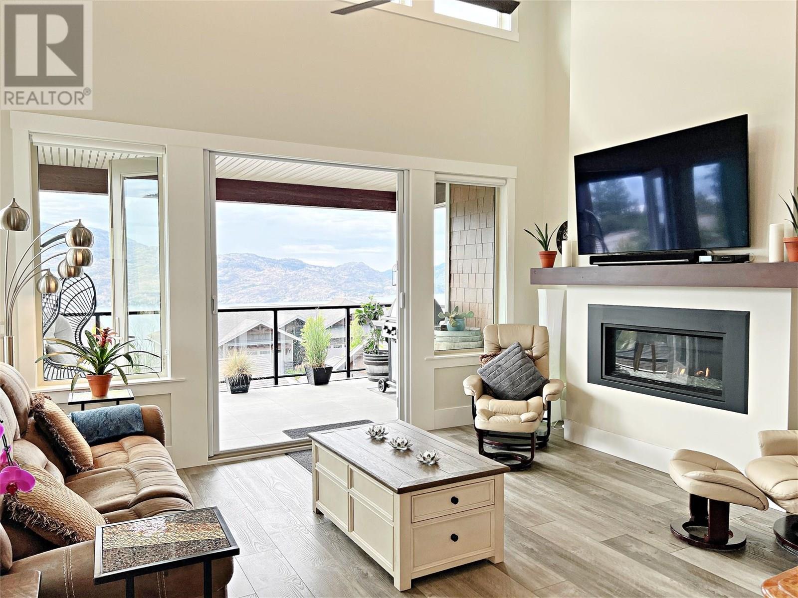 228 4000 Redstone Crescent, Peachland