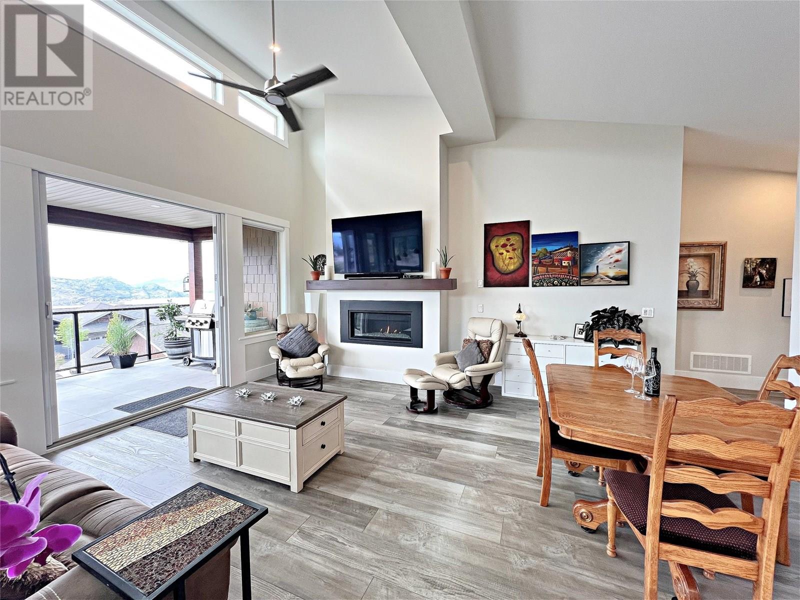 228 4000 Redstone Crescent, Peachland
