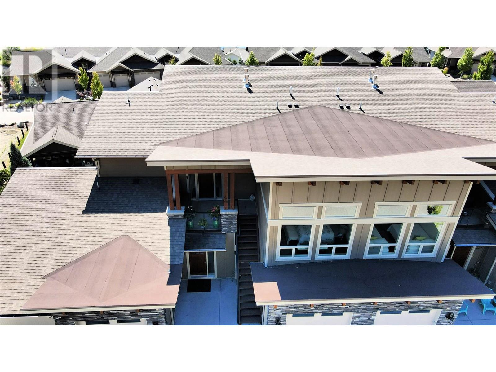 228 4000 Redstone Crescent, Peachland
