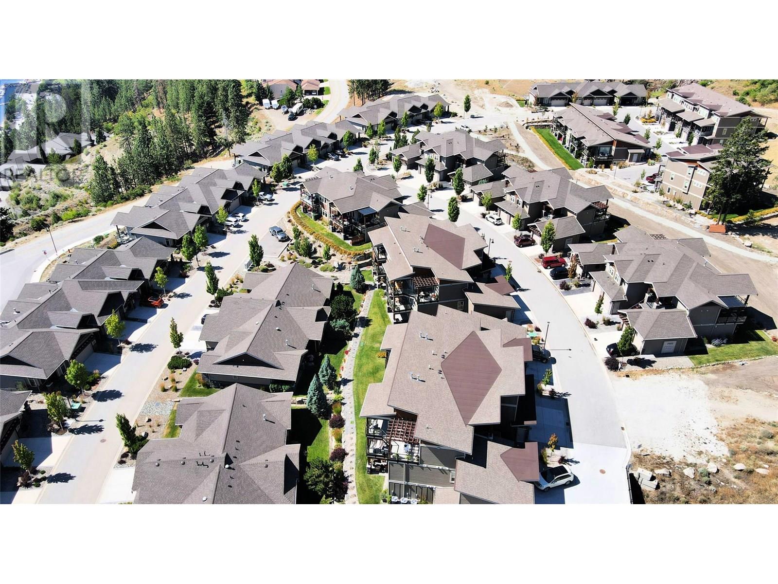 228 4000 Redstone Crescent, Peachland