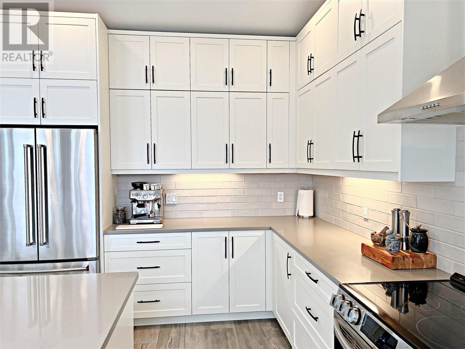 228 4000 Redstone Crescent, Peachland