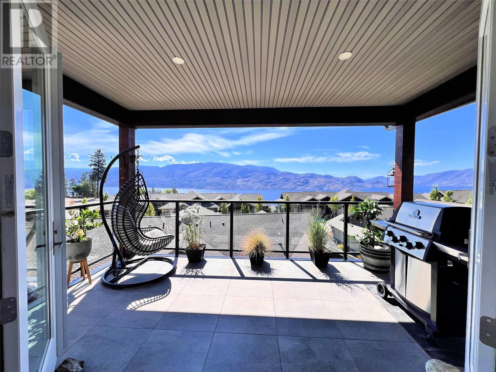228 4000 Redstone Crescent, Peachland