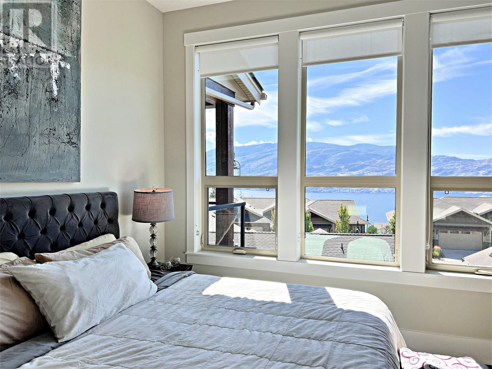 228 4000 Redstone Crescent, Peachland