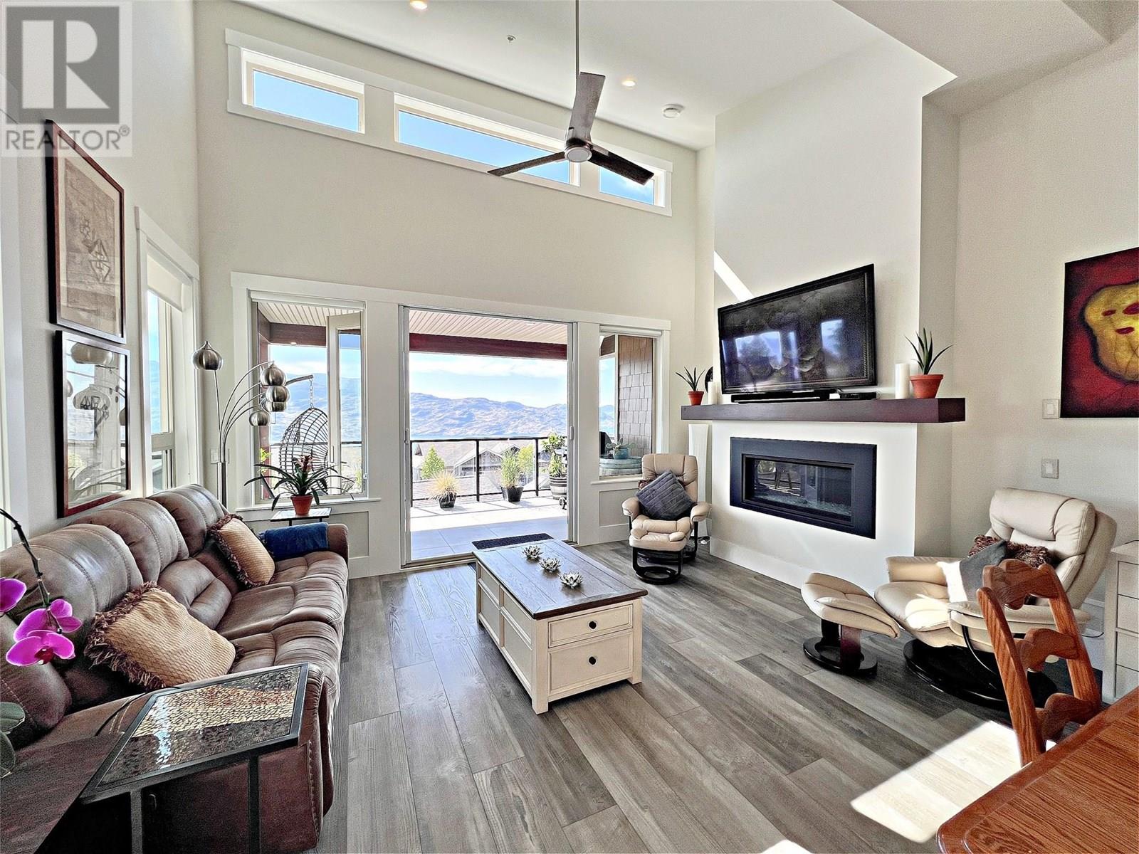 228 4000 Redstone Crescent, Peachland