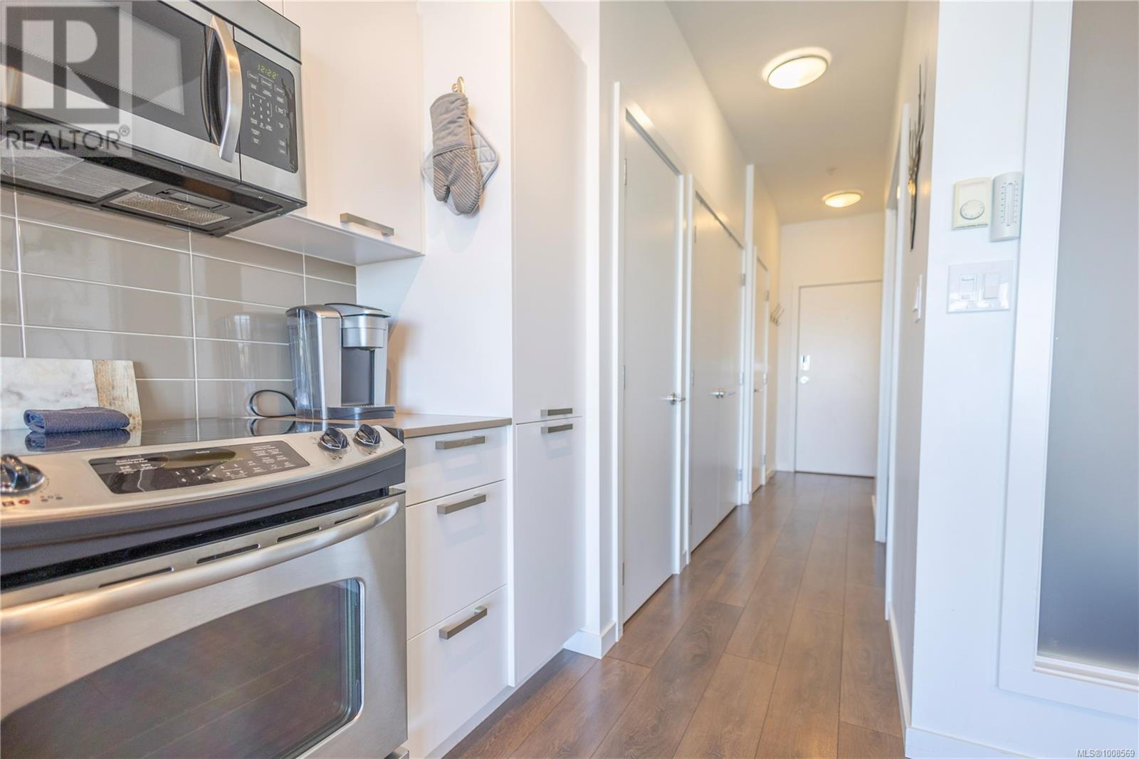 Photo 10 of 504 517 Fisgard St, Victoria BC