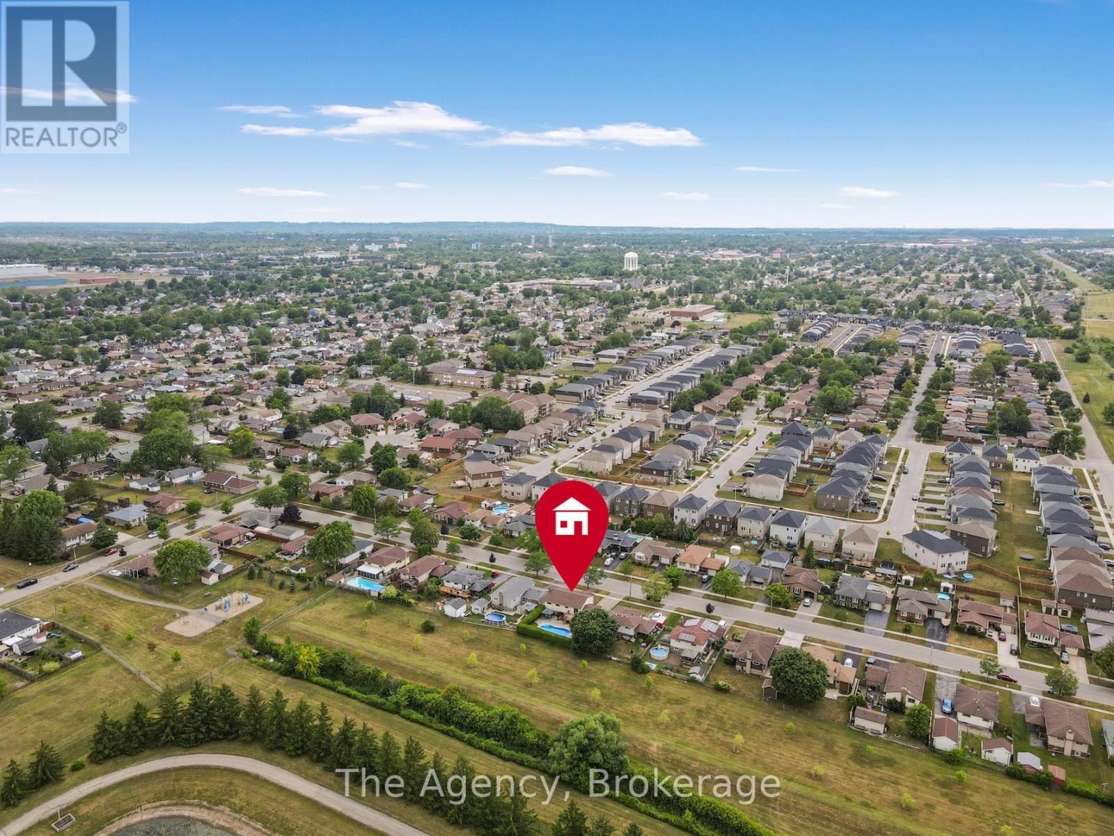 Photo 34 of 36 Robert Street, Welland ON