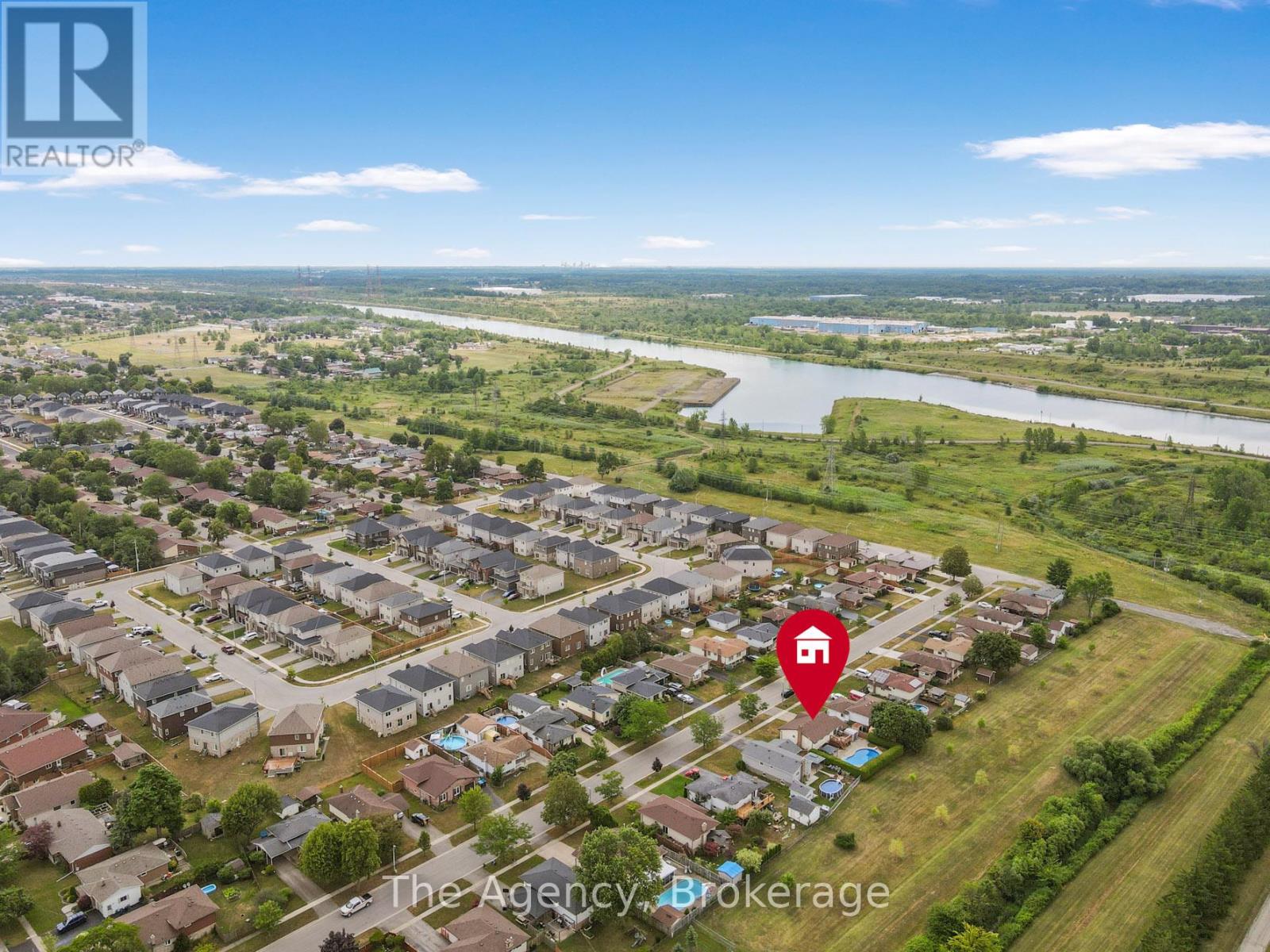 Photo 38 of 36 Robert Street, Welland ON