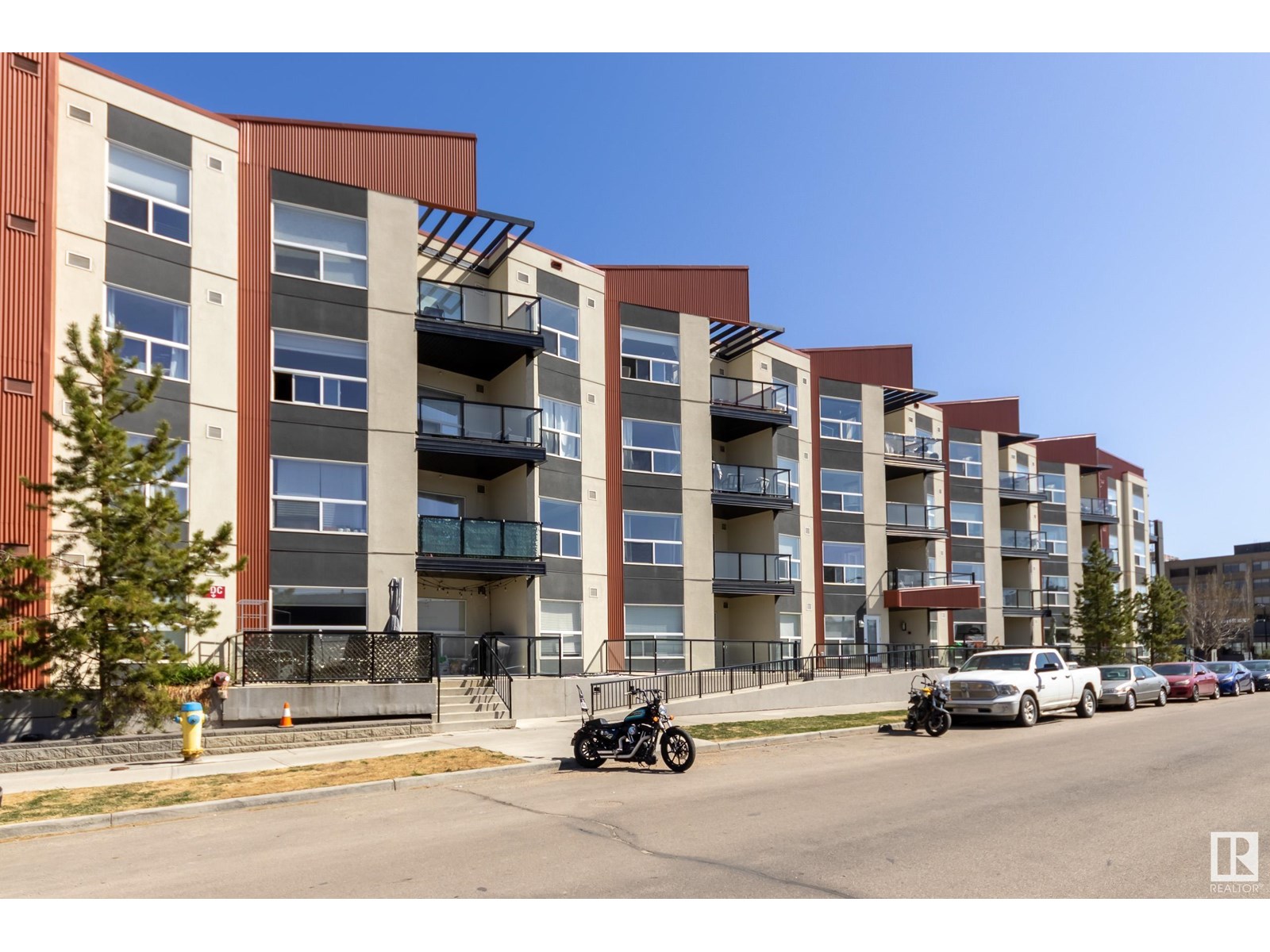 Photo 2 of 115 10523 123 St Nw, Edmonton AB