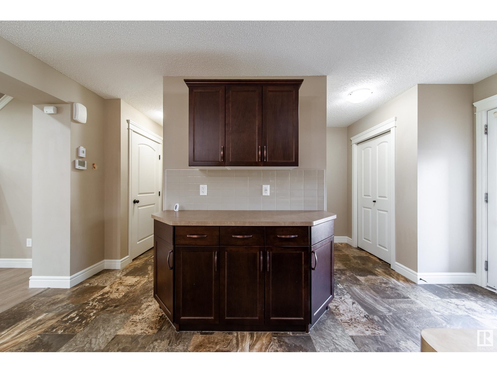 Photo 31 of 162 Desrochers Ga Sw, Edmonton AB