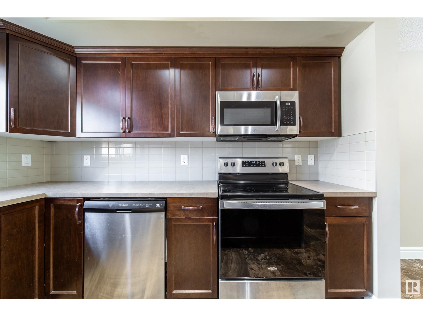 Photo 20 of 162 Desrochers Ga Sw, Edmonton AB