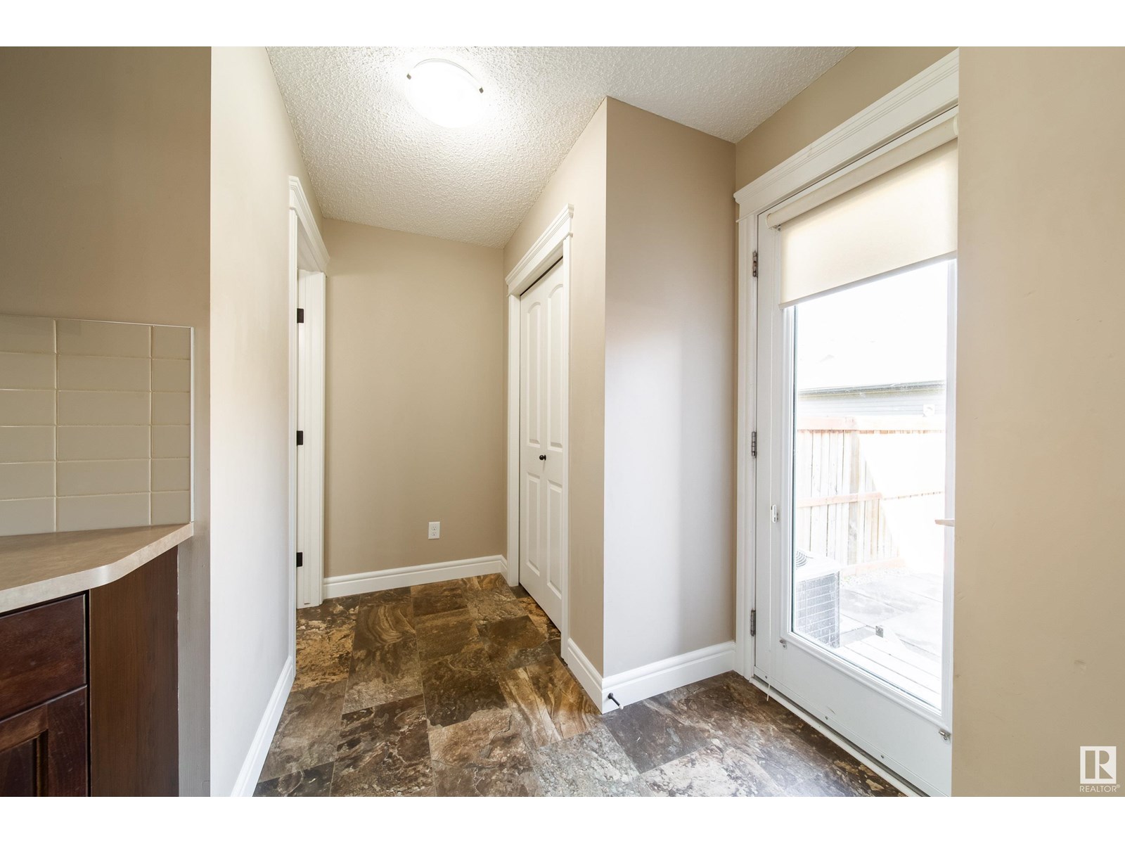 Photo 17 of 162 Desrochers Ga Sw, Edmonton AB