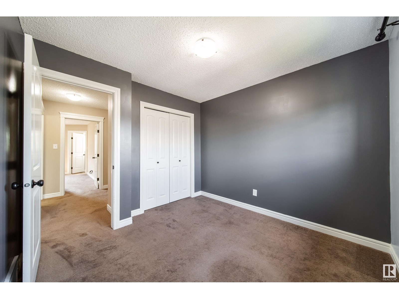 Photo 6 of 162 Desrochers Ga Sw, Edmonton AB