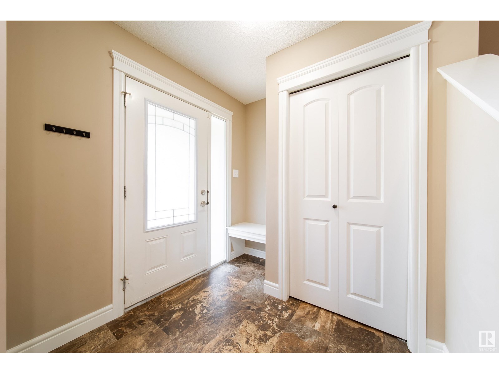 Photo 14 of 162 Desrochers Ga Sw, Edmonton AB