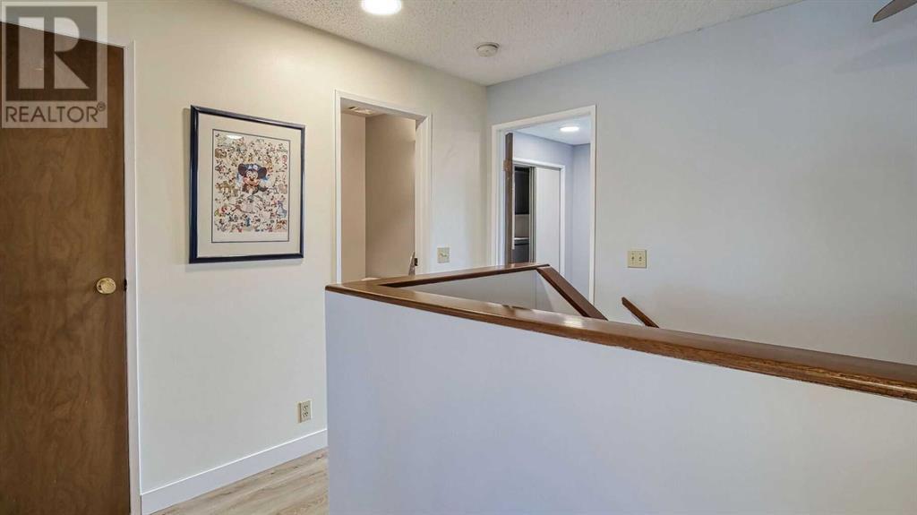 Single Family House for Sale in  Woodsman Lane SW Woodbine Calgary 