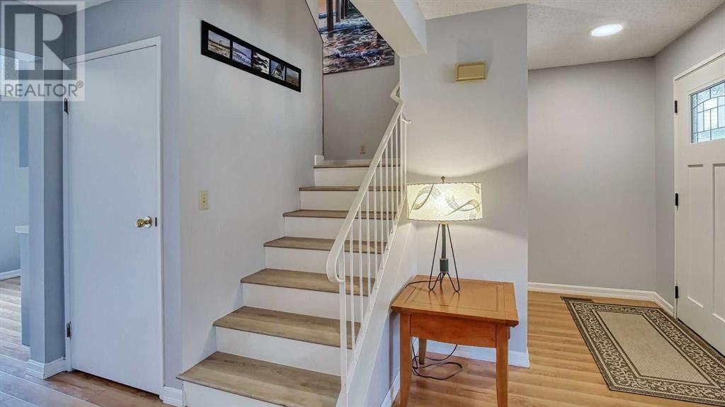Single Family House for Sale in  Woodsman Lane SW Woodbine Calgary 
