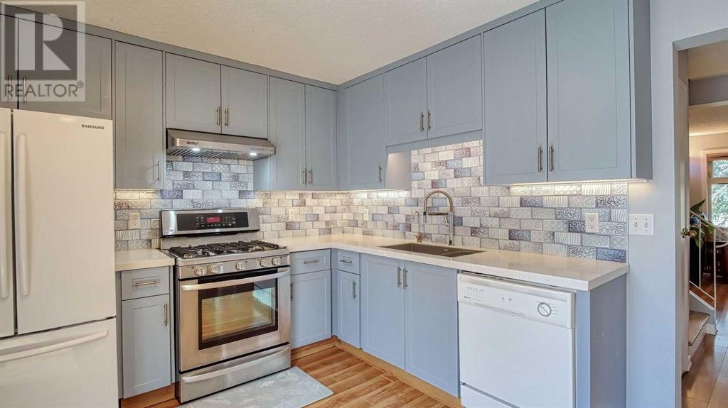 Single Family House for Sale in  Woodsman Lane SW Woodbine Calgary 