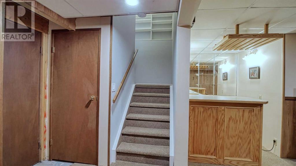 Single Family House for Sale in  Woodsman Lane SW Woodbine Calgary 