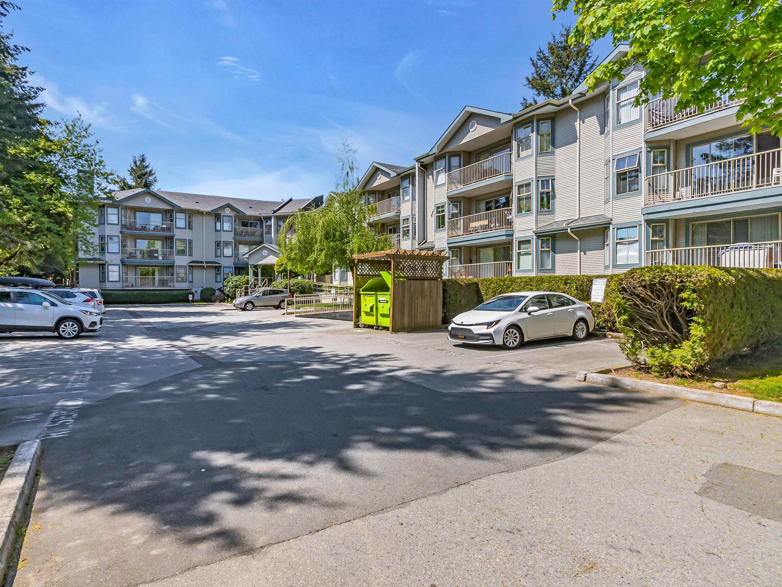 Photo 40 of 208 10743 139 Street, Surrey BC
