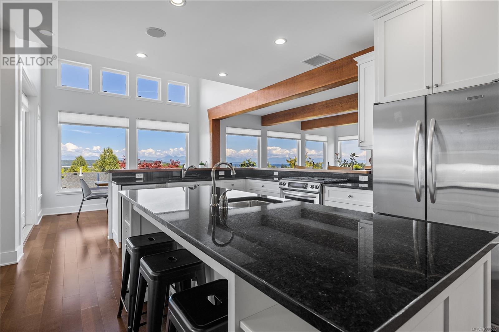 742 Nelson Rd, Campbell River