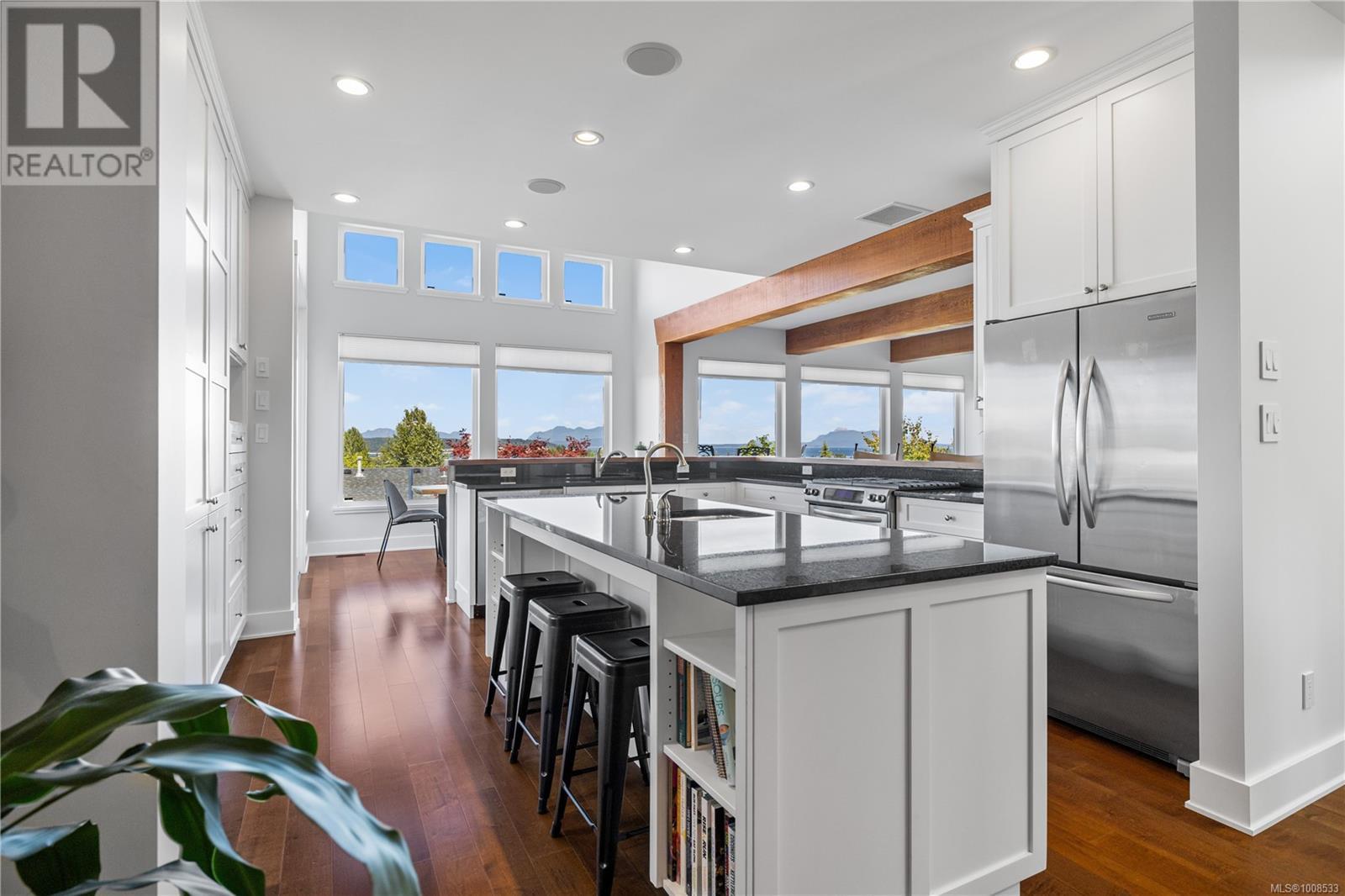 742 Nelson Rd, Campbell River