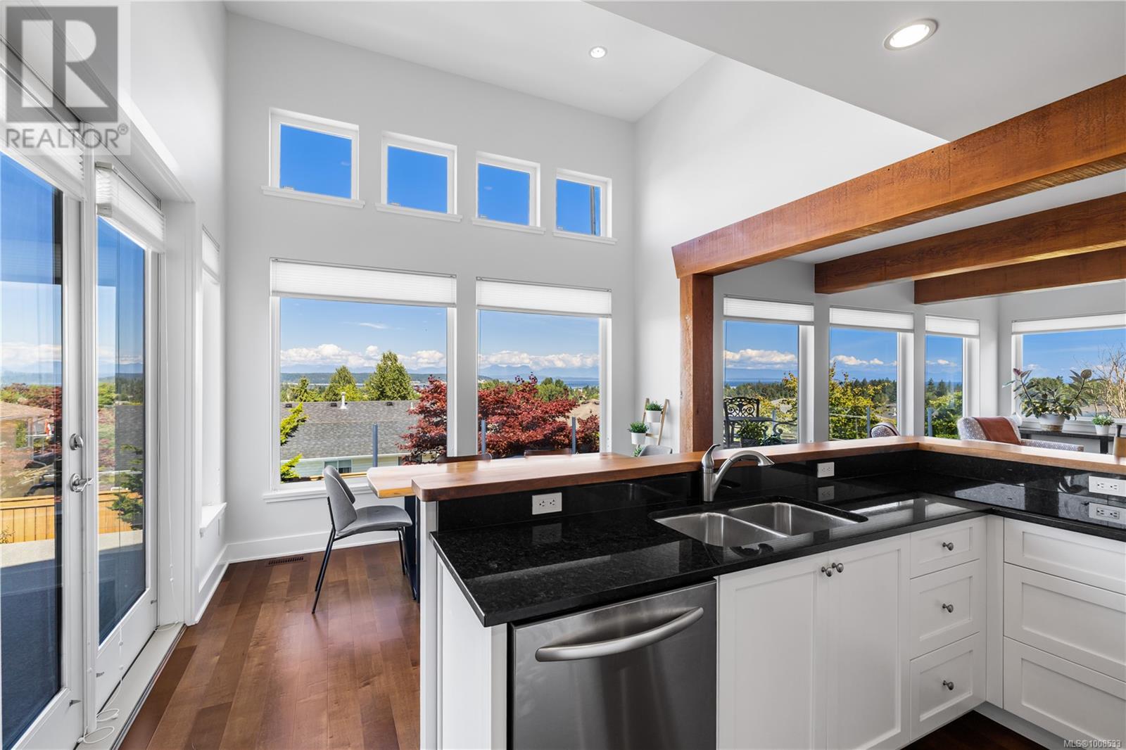 742 Nelson Rd, Campbell River