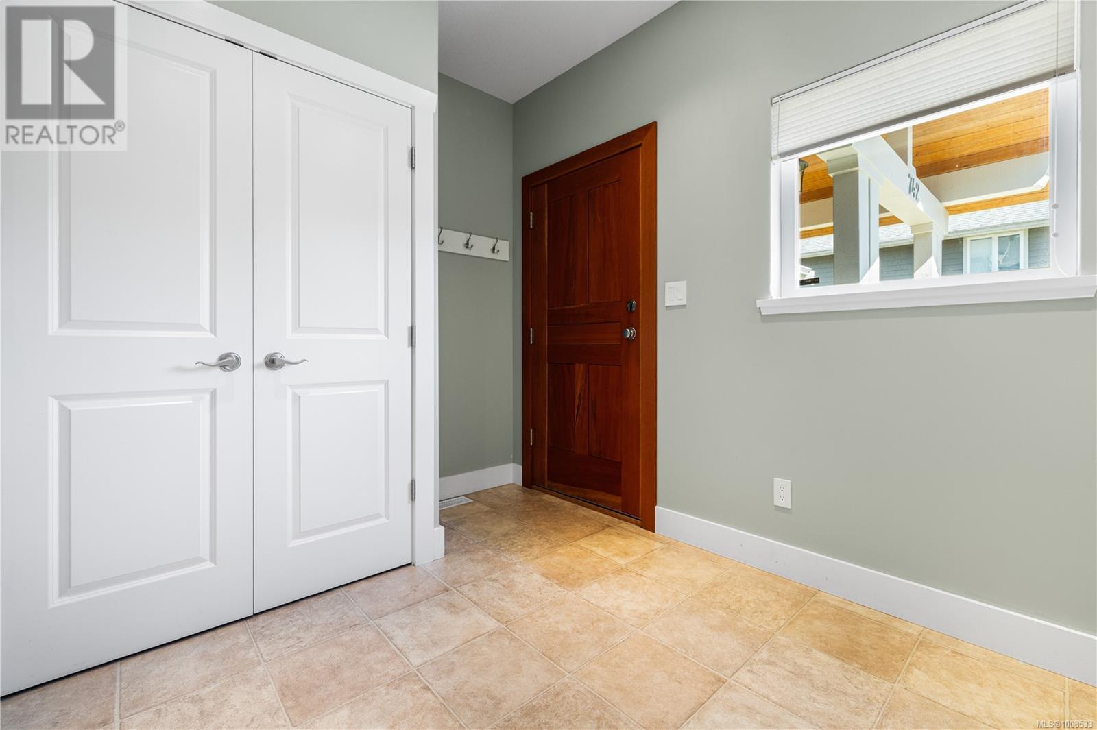 742 Nelson Rd, Campbell River