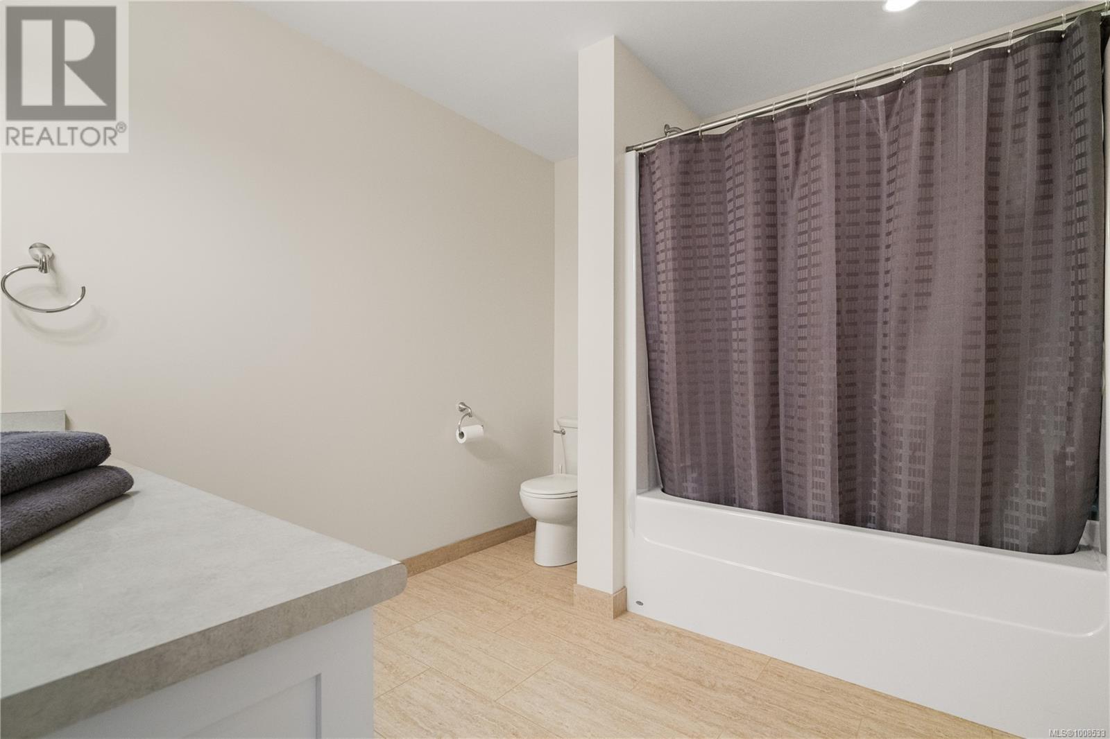 742 Nelson Rd, Campbell River