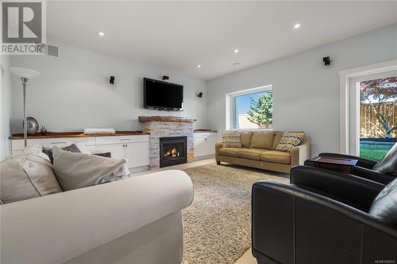 742 Nelson Rd, Campbell River