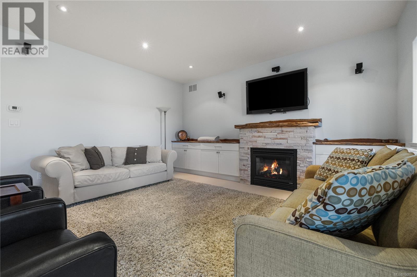 742 Nelson Rd, Campbell River