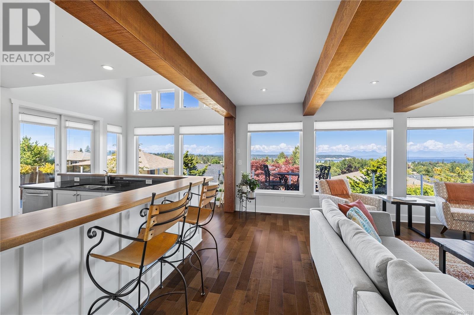 742 Nelson Rd, Campbell River