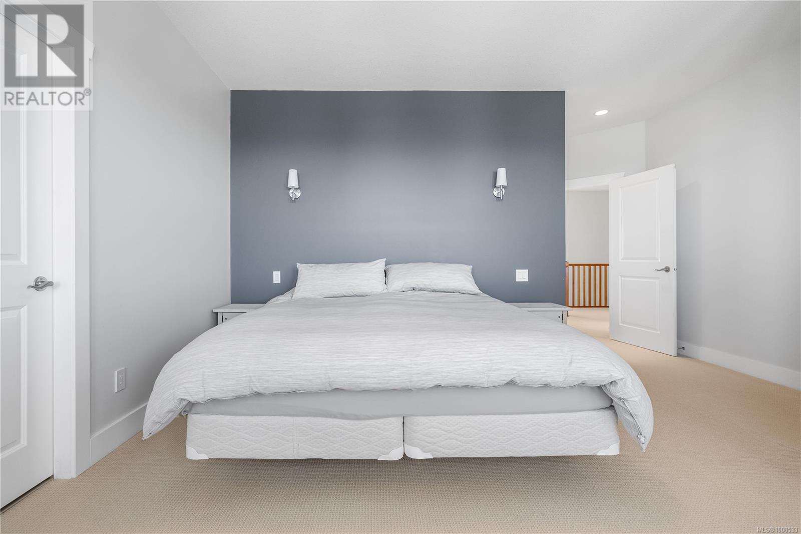 742 Nelson Rd, Campbell River