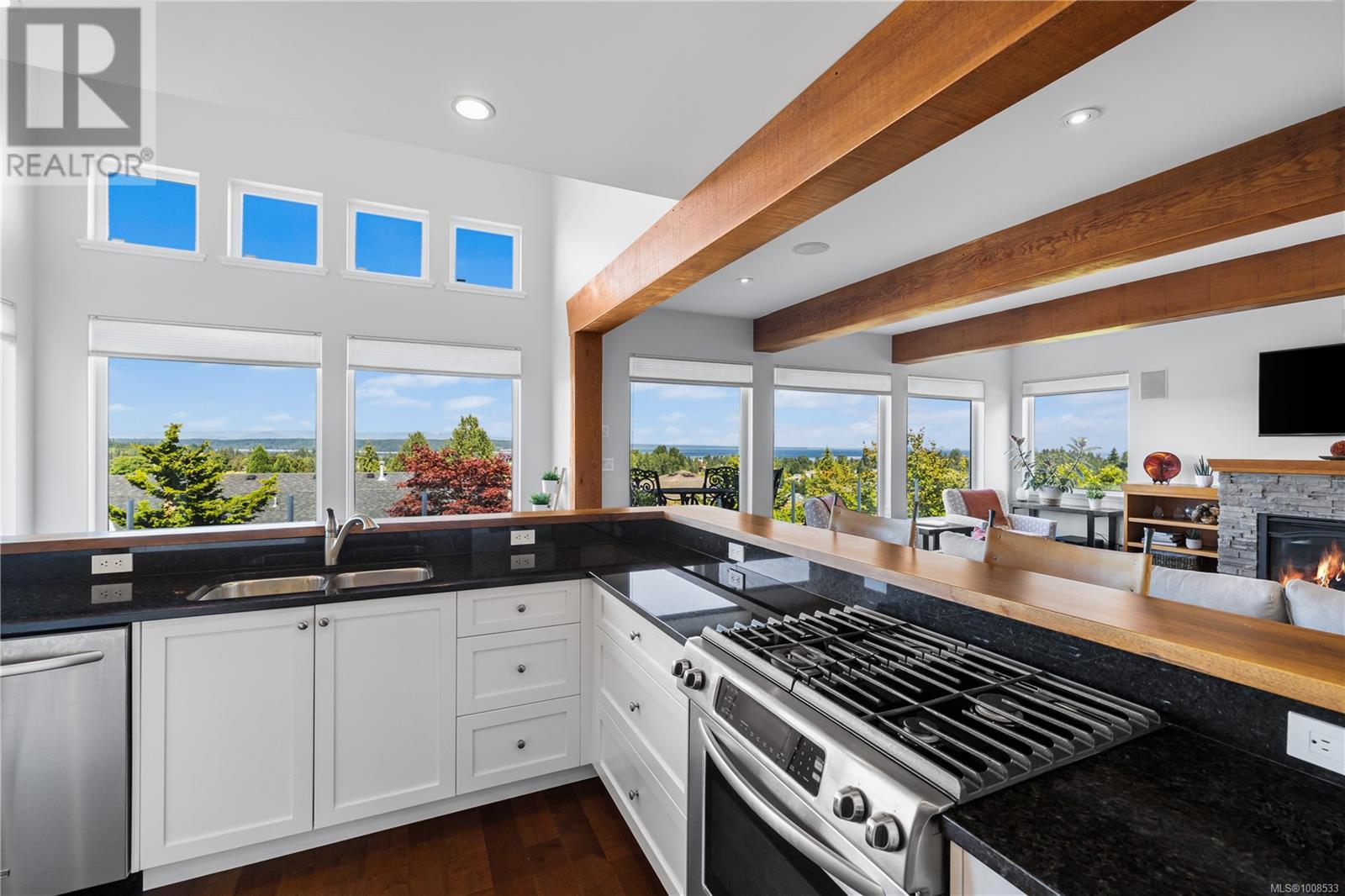 742 Nelson Rd, Campbell River