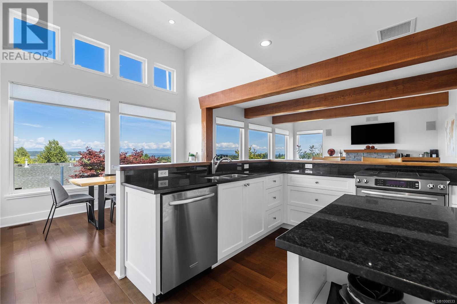 742 Nelson Rd, Campbell River