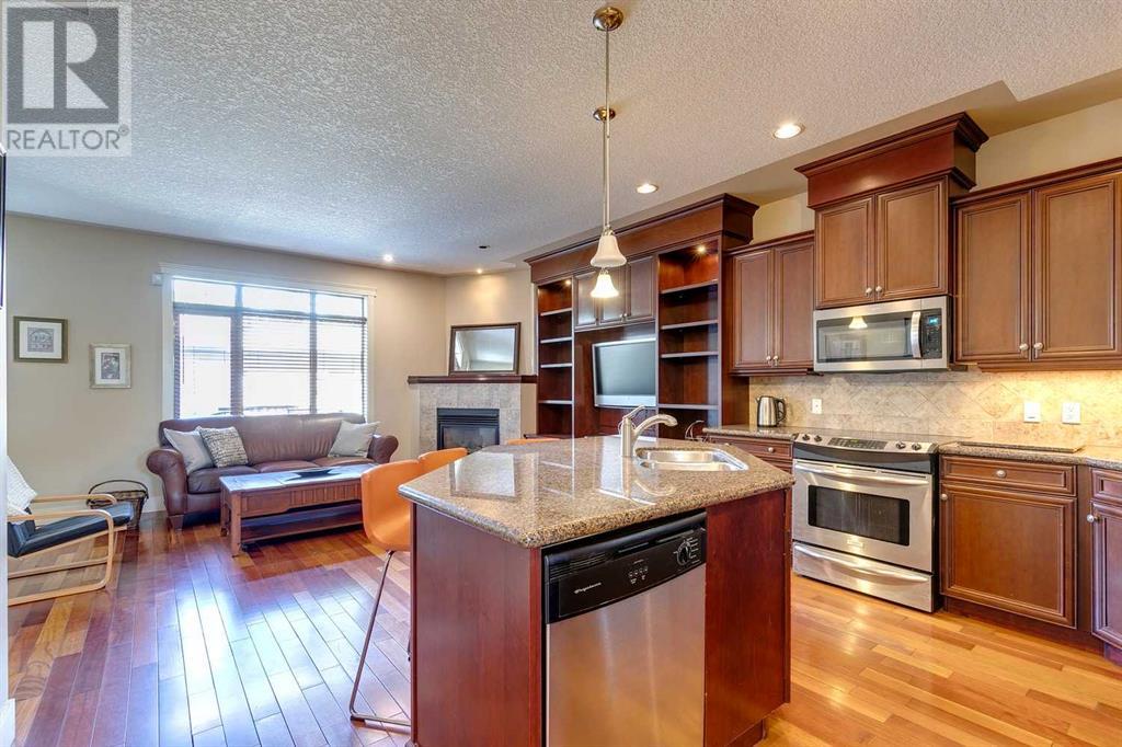 Single Family House for Sale in   Avenue NE Winston Heights/Mountview Calgary 