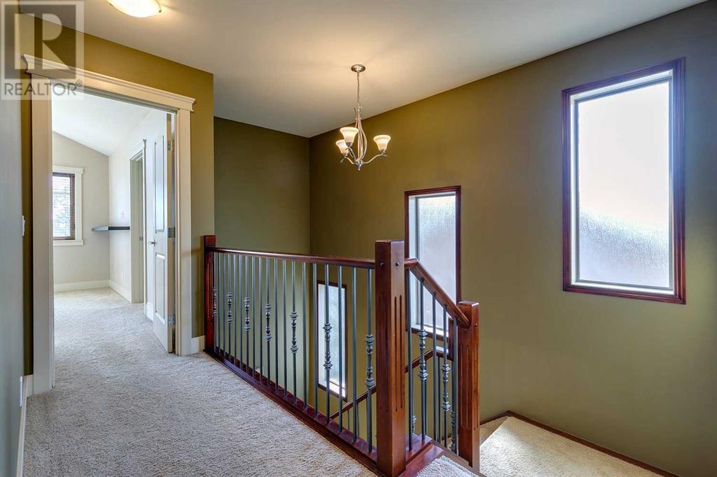 Single Family House for Sale in   Avenue NE Winston Heights/Mountview Calgary 