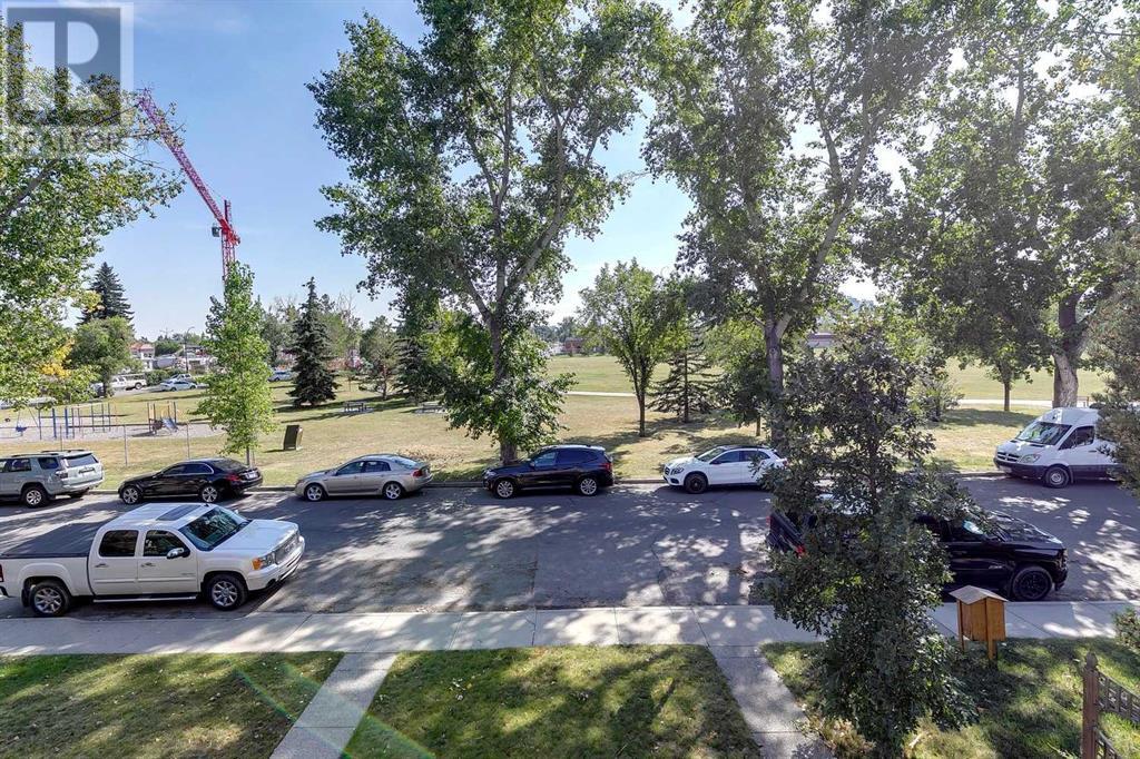 Single Family House for Sale in   Avenue NE Winston Heights/Mountview Calgary 