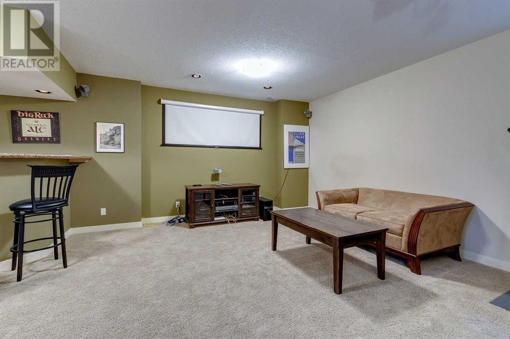 Single Family House for Sale in   Avenue NE Winston Heights/Mountview Calgary 