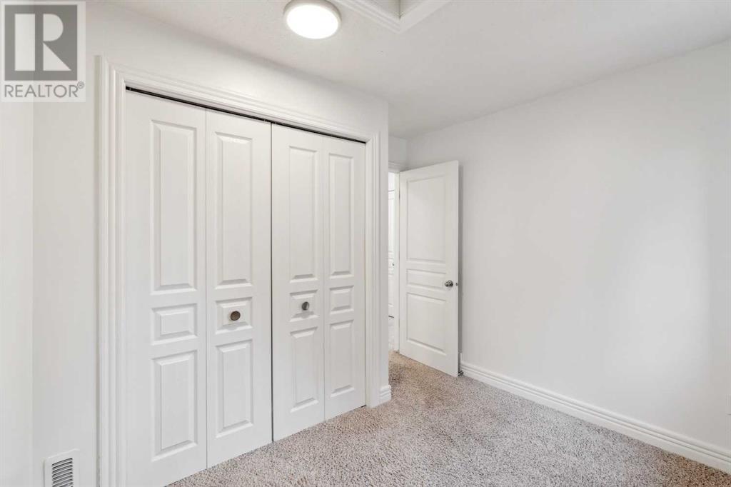 Single Family House for Sale in   Glamis Green SW Glamorgan Calgary 