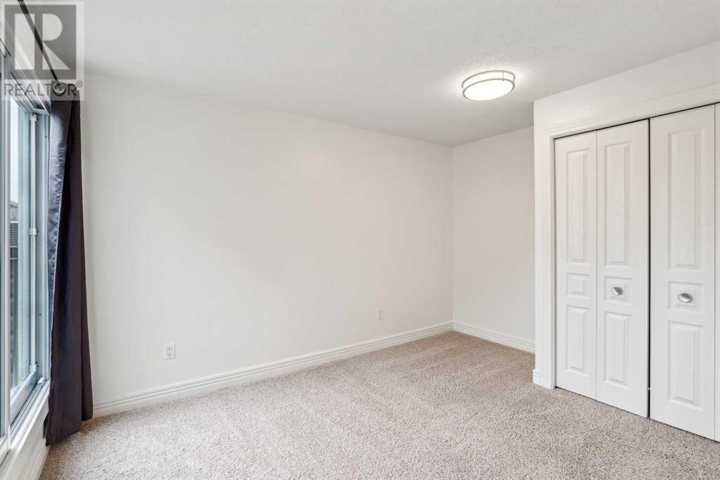 Single Family House for Sale in   Glamis Green SW Glamorgan Calgary 