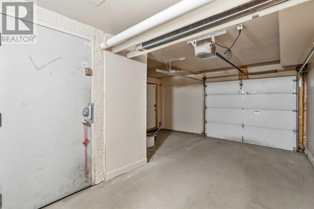 Single Family House for Sale in   Glamis Green SW Glamorgan Calgary 