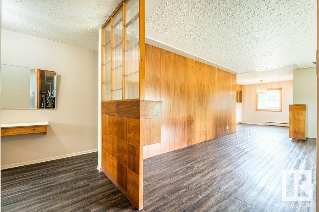 Photo 68 of 5502 44 Av, Wetaskiwin AB